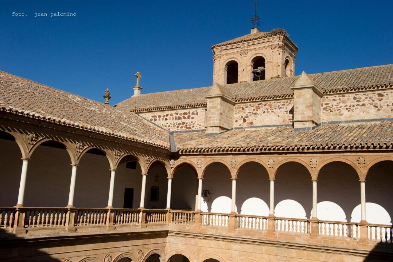 Apartamento Romabel Almagro Luaran gambar