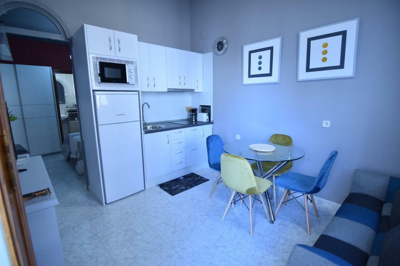 Apartamento Romabel Almagro Luaran gambar